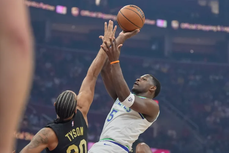 Timberwolves say Edwards will be 'good as new' after knee surgery
